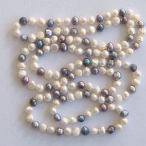 Knotted Pearls